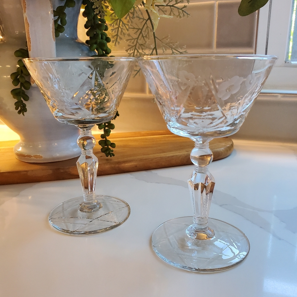 Rock Sharpe glasses, 2 glasses, 5.5 inches tall